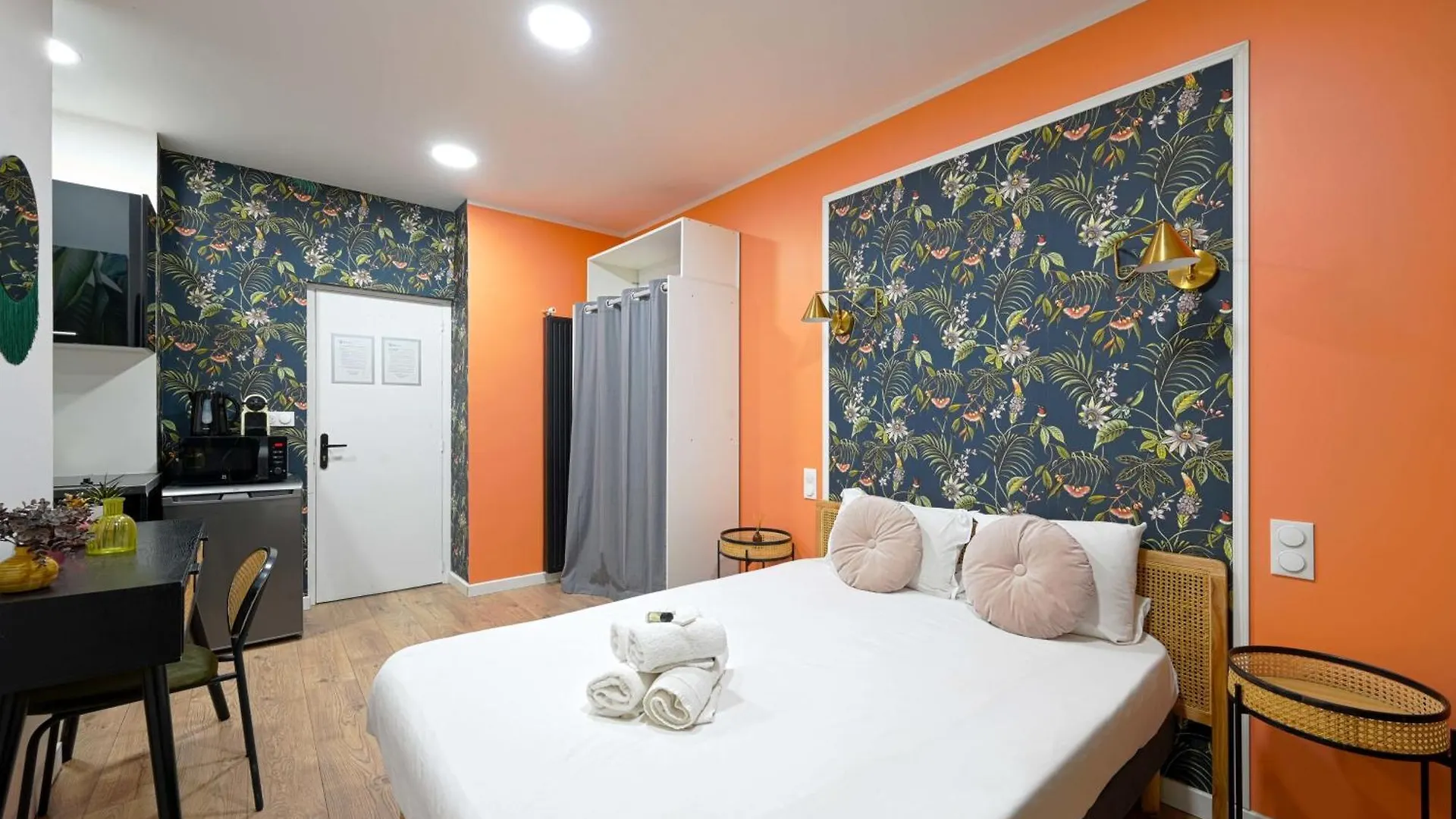 Modern Secure Studio- Perfect For 2- Catacombs Apartment Paris